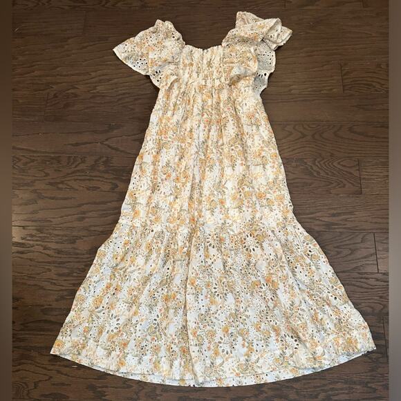 EN SAISON Eyelet Flutter Sleeve Midi-Dress Fields of Gold Size Medium - Picture 4 of 11